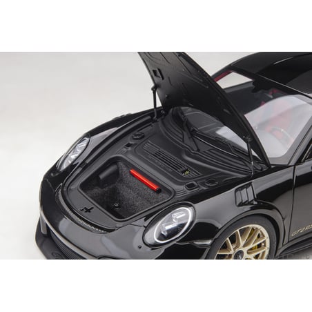 Autoart 1/18 Porsche 911 (991.2) GT2 RS Weissach Package 2017