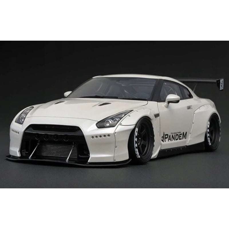 Ignition Model 1/18 Nissan Skyline R35 GT-R Pandem T.R.A. Racing Tradition 2017