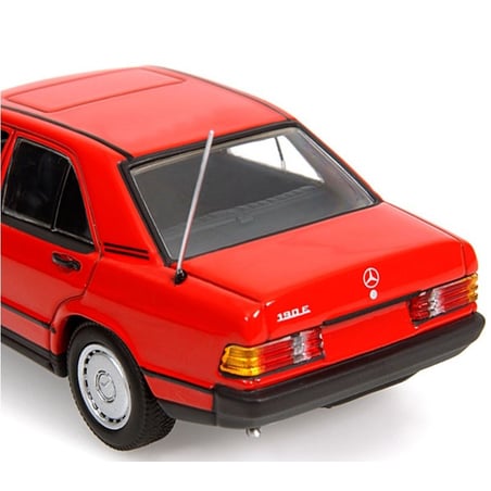 Minichamps 1/18 Mercedes Benz 190E W201 1982