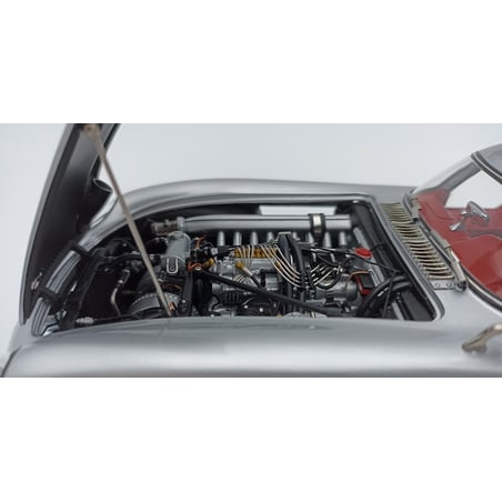 CMC M-076 1/18 Mercedes Benz 300 SLR Uhlenhaut Coupé, 1955, (Red interior)