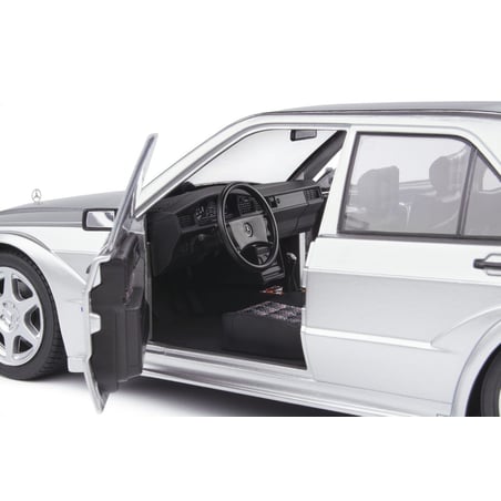 1/18 Mercedes Benz 190 EVO II (W201) 1990