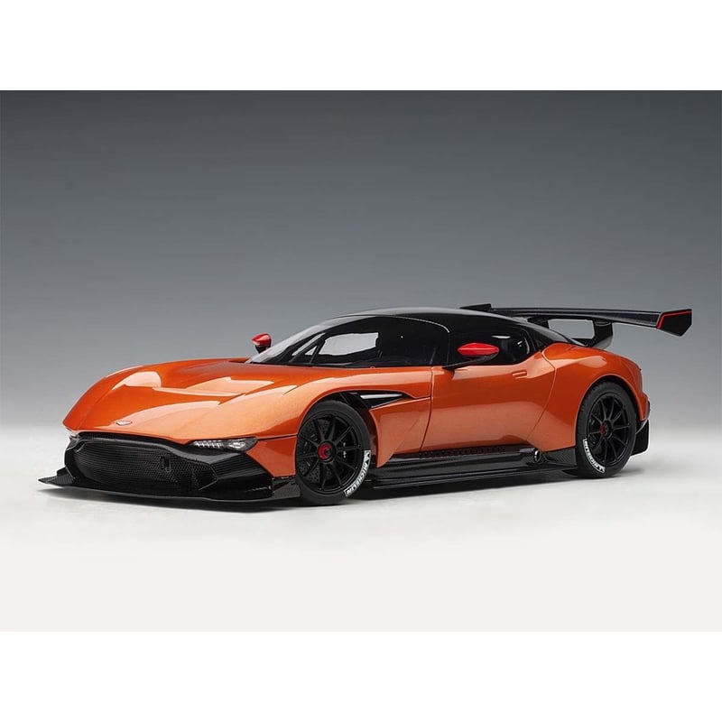 AUTOart 1/18 Aston Martin Vulcan Coupe 2015