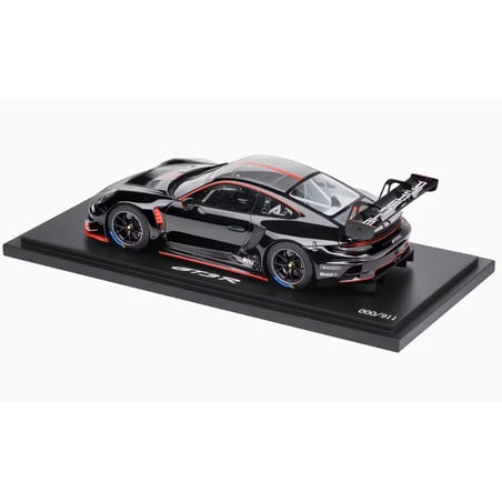 Porsche 911 (992) GT3 R 2022 with Showcase
