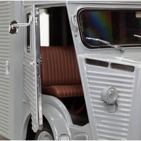 Solido  1/18 CITROËN TYPE HY "Vespa" 1969