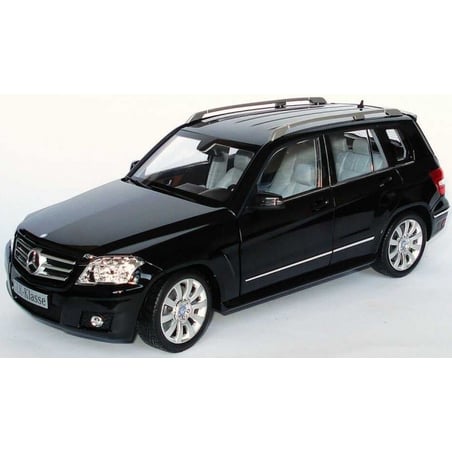 Minichamps 1/18 Mercedes Benz GLK Class
