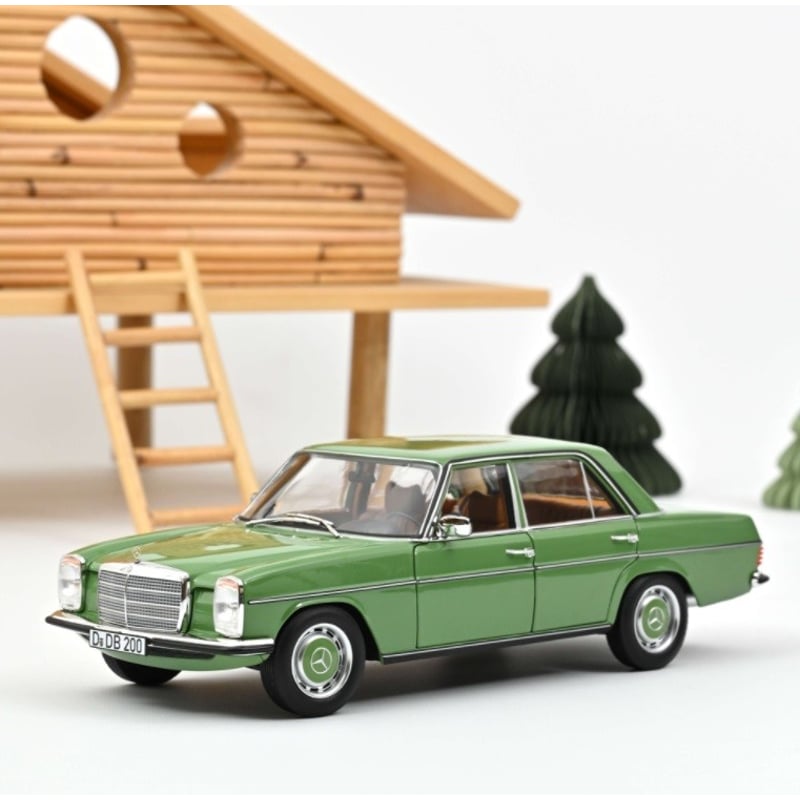 Norev 1/18 Mercedes Benz 200 (W115) 1973
