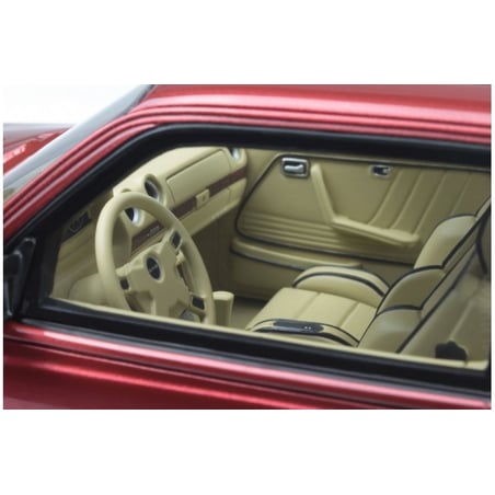 1/18 Mercedes-Benz AMG 500CE