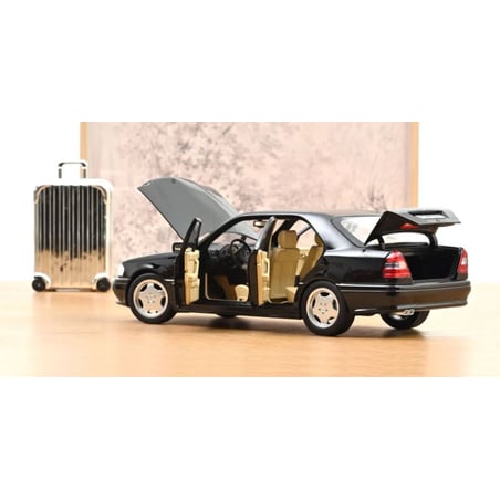 Norev 1/18 Mercedes Benz AMG C36 (W202) 1993