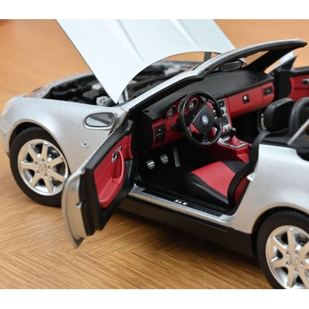 Norev 1/18 Mercedes Benz SLK Coupe Cabrio 1996