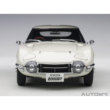 1/18 Toyota 2000GT (with metal wire spoke wheels)