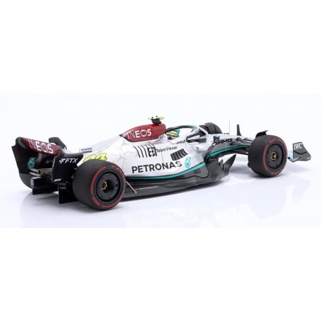 Minichamps 1/18 Mercedes AMG Petronas F1 W13 E Performance Formula One Team No.44 Spain GP 2022 Lewis Hamilton