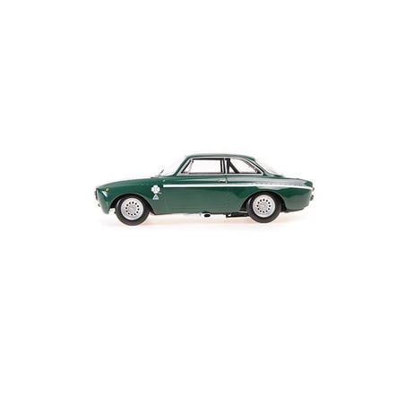 Minichamps 1/18 Alfa Romeo GTA 1300 Junior 1971