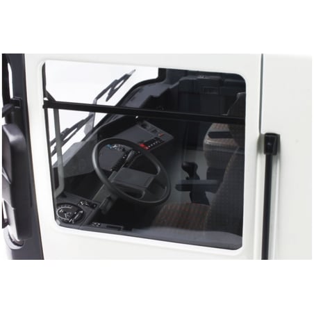 1:18 Renault AE 500 Magnum (Otto Mobile)