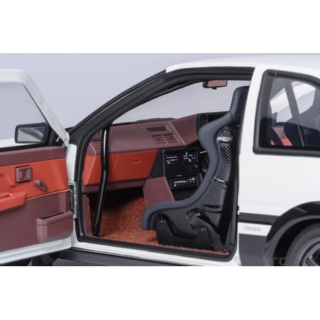 Autoart 1/18 Toyota Sprinter Trueno (AE86) “Project D” Final version 30th ann