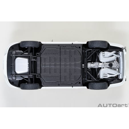 Autoart 1/18 Porsche 911 Carrera 2.7 RS “THE CIRCUIT WOLF”