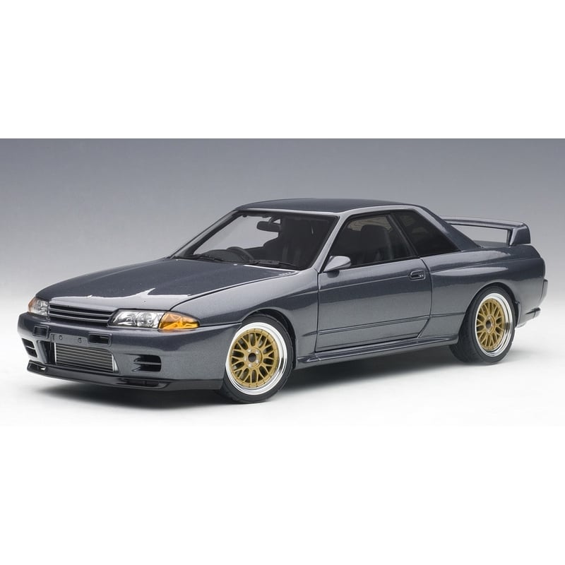 Autoart 1/18 Nissan Skyline GT-R (R32) Wangan Midnight Reina