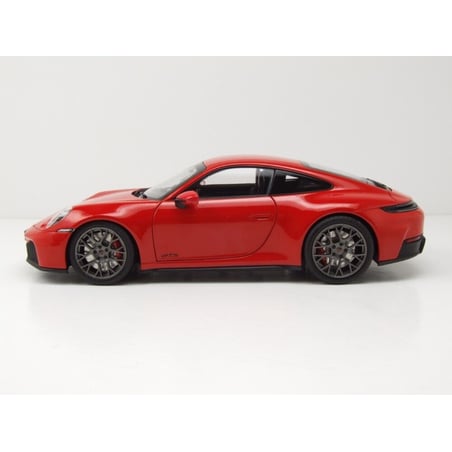 Norev 1/18 Porsche 911 (992-2) Carrera 4 GTS 2025