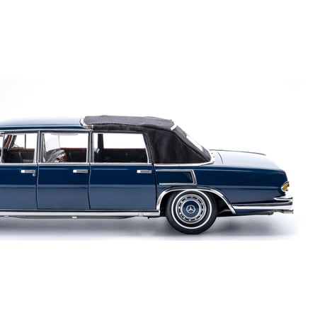CMC 1/18 Mercedes-Benz 600 Pullman (W100) Landaulet with functional softtop