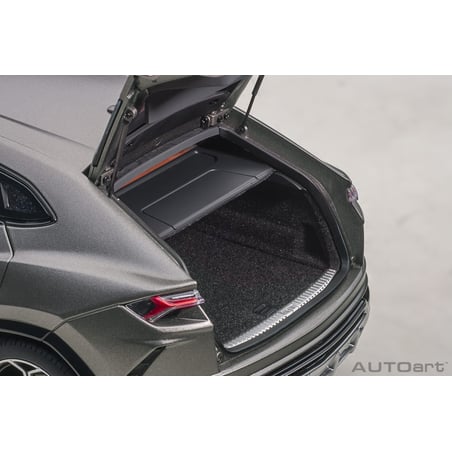 Autoart 1/18 Lamborghini Urus