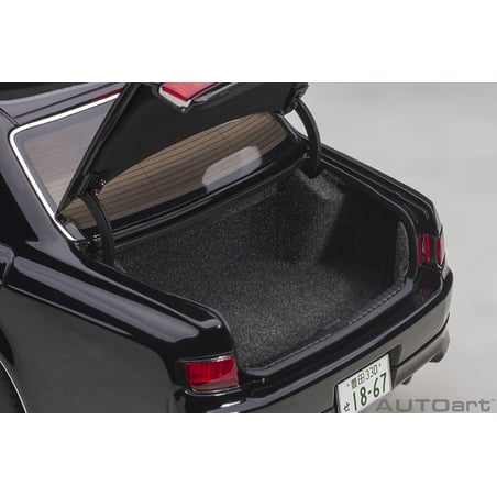 Autoart 1/18 Toyota Century GRMN 2019