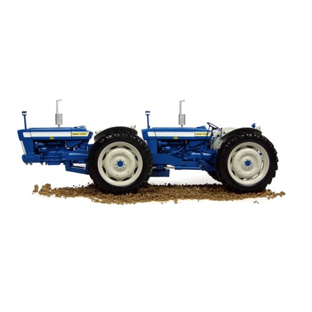 1:16 DOE 130 (Universal Hobbies)