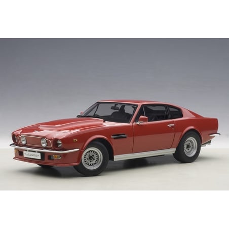 Autoart 1/18 Aston Martin V8 Vantage 1985