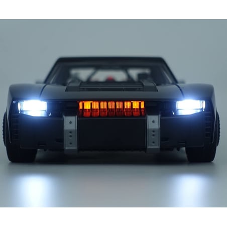 JADA 1/18  Batmobile with Batman figure & functional lights from the Movie The Batman 2022