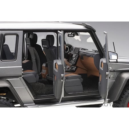Autoart 1/18 Mercedes Benz G63 6x6