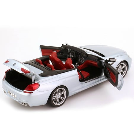 Paragon Models BMW Dealer Pack 1/18 BMW M6 Cabrio F12 2014