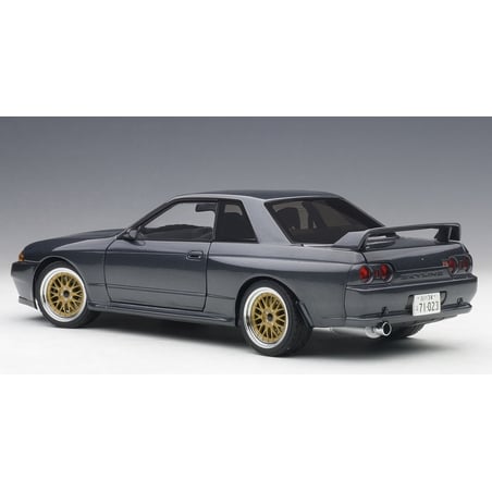 Autoart 1/18 Nissan Skyline GT-R (R32) Wangan Midnight Reina