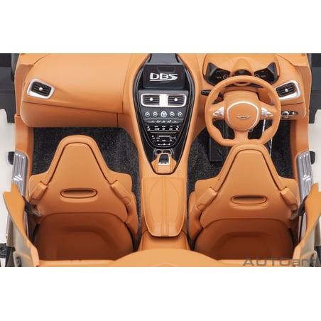 Autoart 1/18 Aston Martin DBS Superleggera
