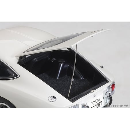 1:18 Toyota 2000 GT Coupe 1965 (AUTOart)