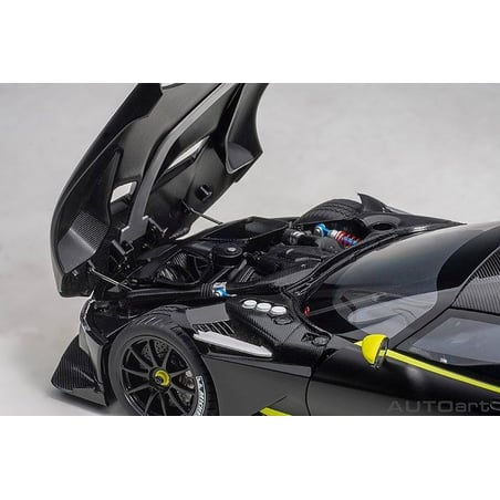 AUTOart  1/18 Aston Martin Vulcan