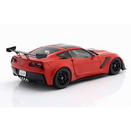 IXO 1/18 Chevrolet Corvette C7 ZR1 2019
