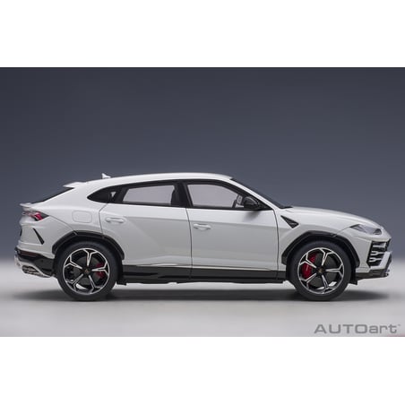Autoart 1/18 Lamborghini Urus