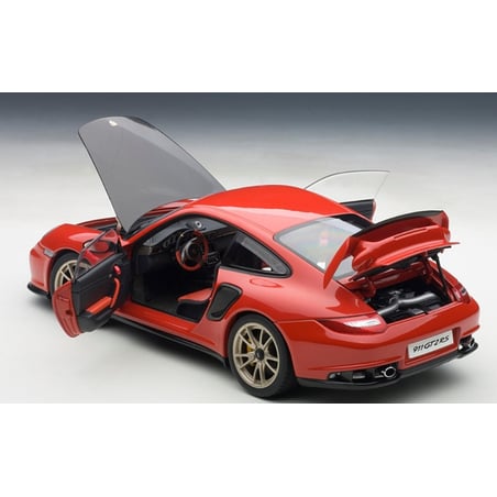 Autoart 1/18 Porsche 911 (997) GT2 RS