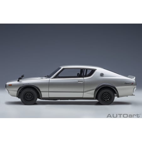 Autoart 1/18 Nissan Skyline 2000 GT-R (KPGC110)