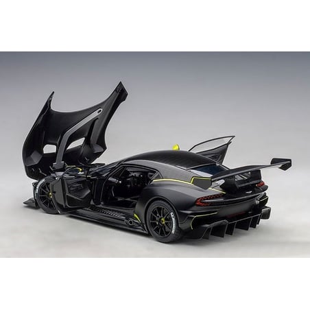 AUTOart  1/18 Aston Martin Vulcan