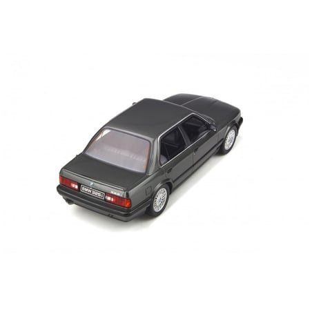 1:18 BMW E30 325i Sedan (Otto Mobile)