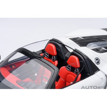Autoart 1/18 Porsche 918 Spyder Weissach Package 2013