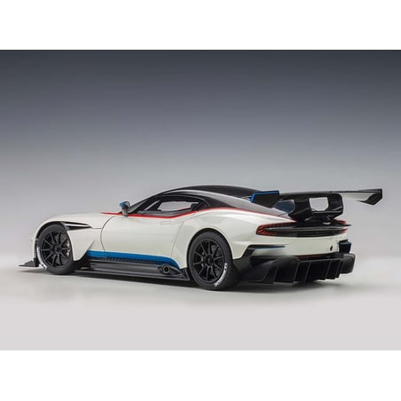 AUTOart 1/18 Aston Martin Vulcan Coupe 2015