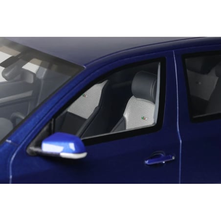 Otto Mobile 1/18 Skoda Octavia RS 2.0 TFSi 2006