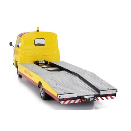 MITICA 1/18 Alfa Romeo A12(F12) Tow Truck Sport Client Assistance 1967