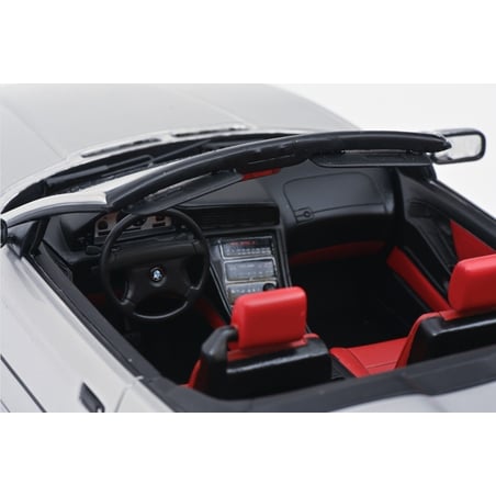 1/18 BMW 850 Ci Convertible (E31) 1989