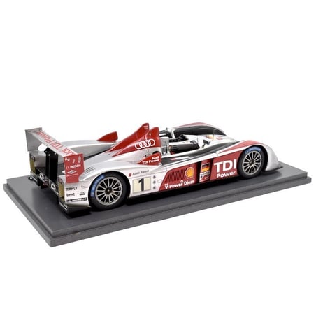 Spark 1/24 Audi R10 TDI No.1 Winner Le Mans 2007 Biella/Pirro/Werner