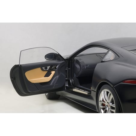 Autoart 1/18 Jaguar F-Type 2015 R Coupe