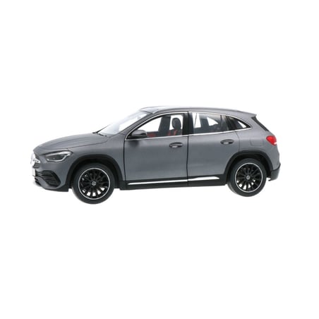 Z Models Dealer Pack 1/18 Mercedes Benz GLA Class (H247) 2020