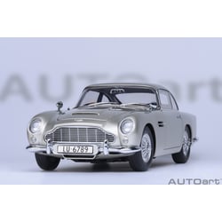 Autoart 1/18  Aston Martin DB5 James Bond Sean Connery Goldfinger 1964 with weapons