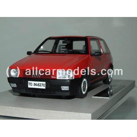 1:18 Fiat Uno Turbo i.e (TOPMARQUES)