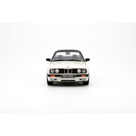 Otto Mobile 1/18 BMW E30 325i TC2 Baur 1988